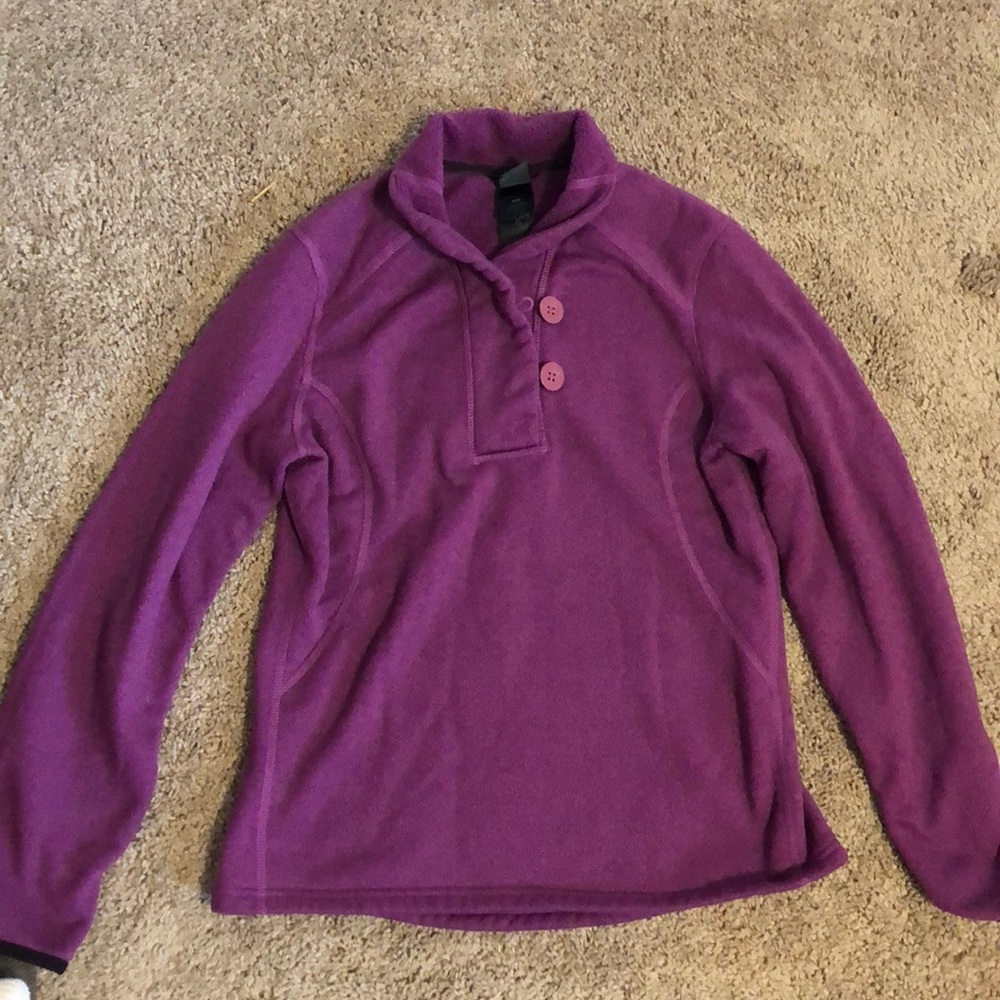 North face pullover